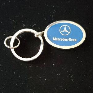 Mercedes-Benz Blue Oval Keychain